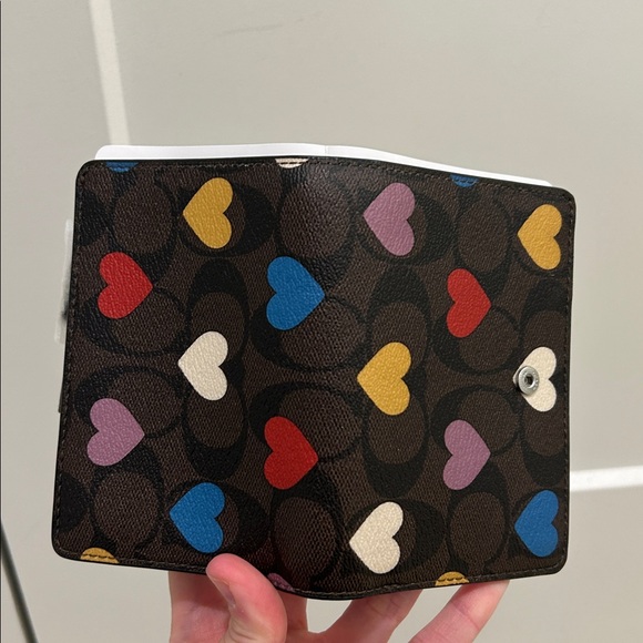 Coach (NWT) Gallery Tote Bag & Wallet in Signature Canvas & Heart Print - Picture 15 of 17